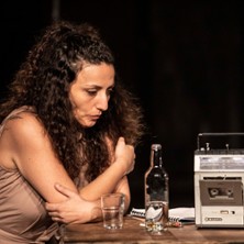 SILENCE, CA TOURNE